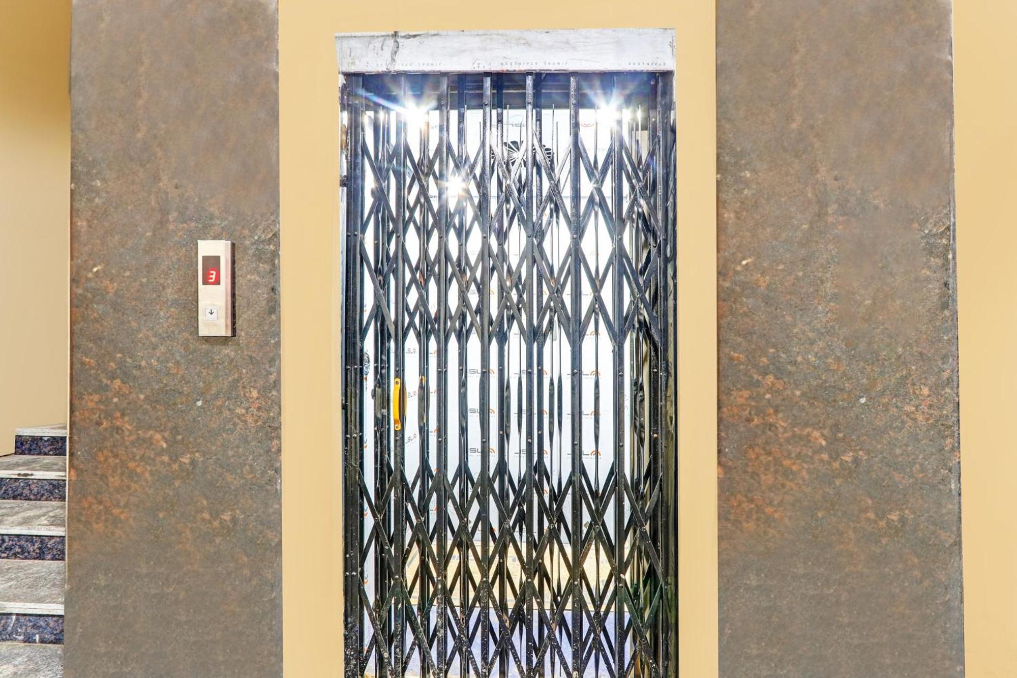 Super Hotel O Sri Vishnu Residency Kottapalli Exterior photo